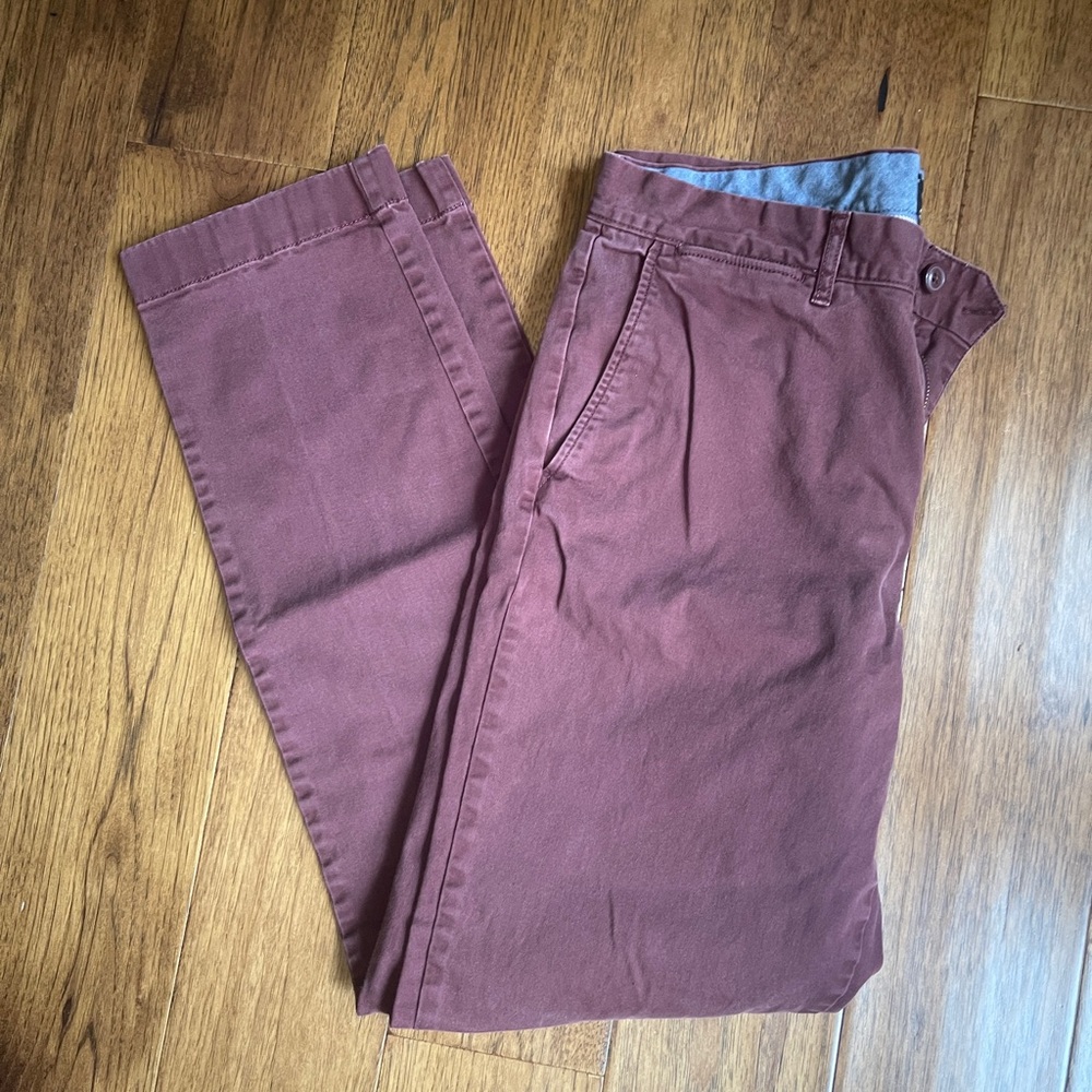 Men’s J Crew Chinos - Maroon color size 32x32